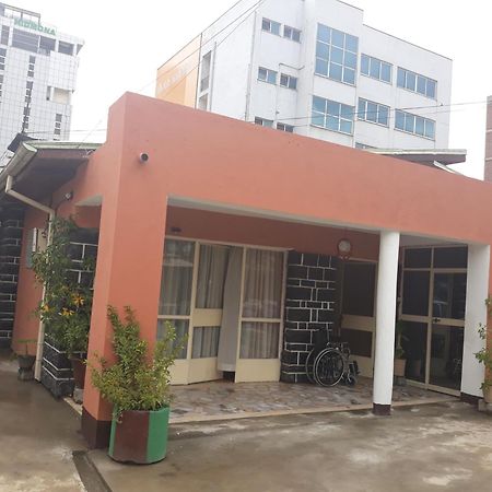 Lucy Guest House Addis Ababa Bagian luar foto