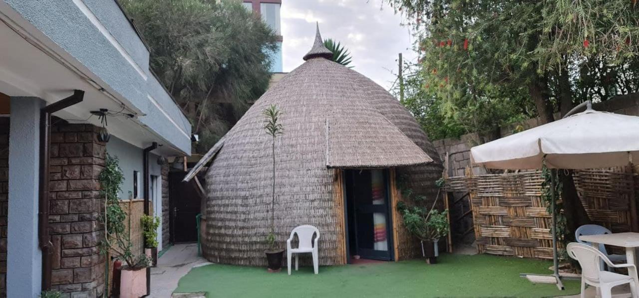 Lucy Guest House Addis Ababa Bagian luar foto